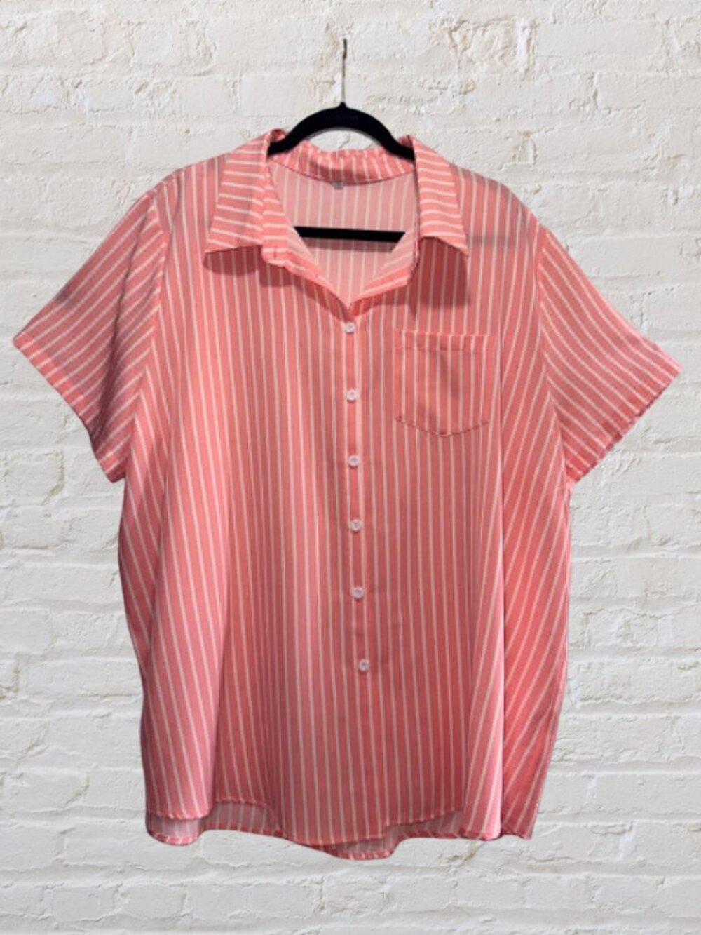 2X (fits like 3X Read Measurements)  Striped Button Up